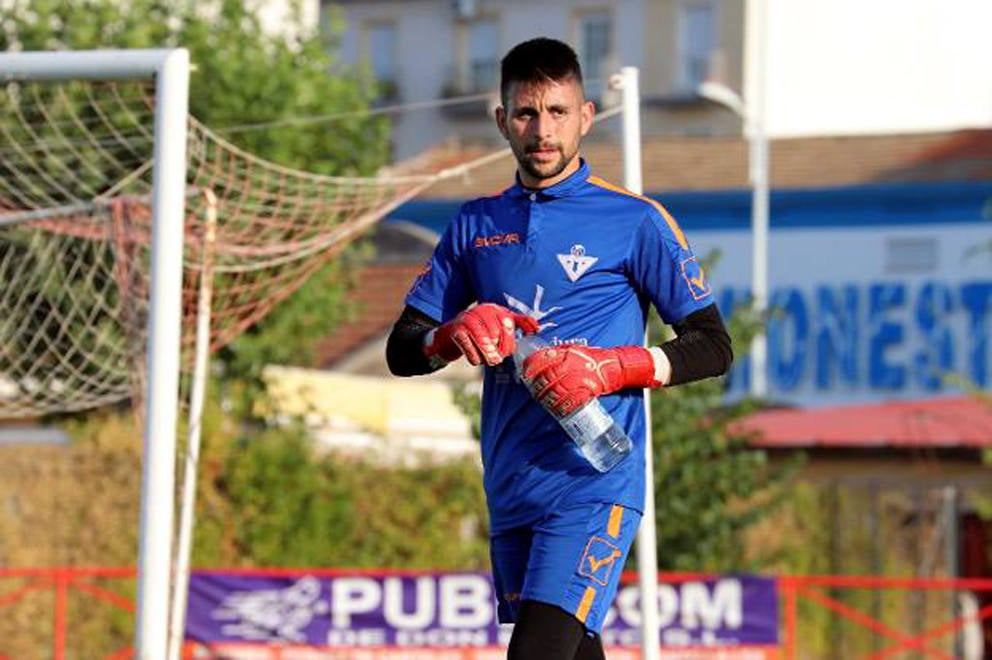Sebas Gil continuará un año más en el Don Benito