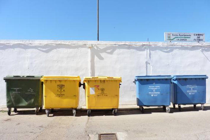 El lunes no habrá recogida de basura