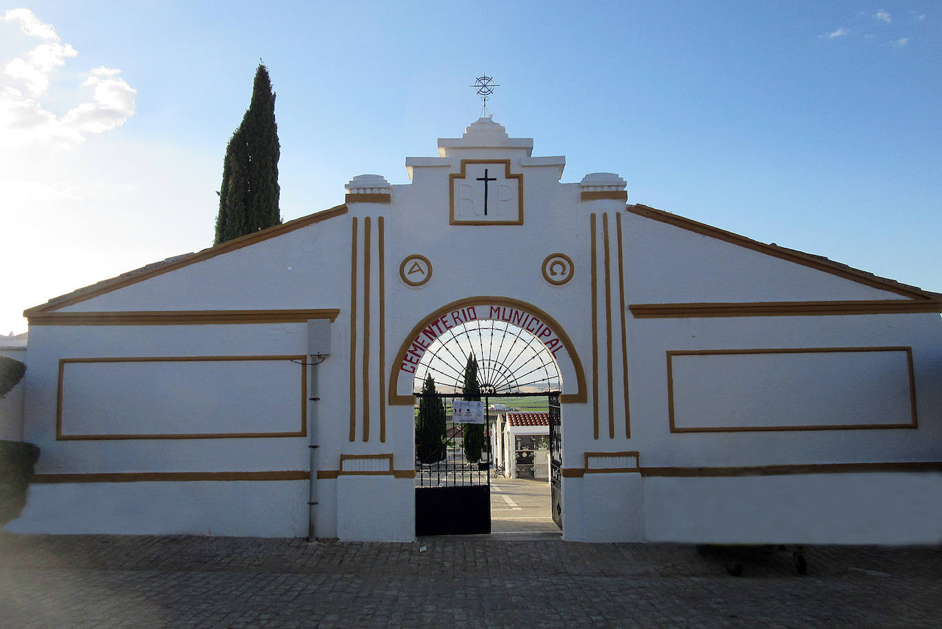 El cementerio municipal de La Zarza (1929)