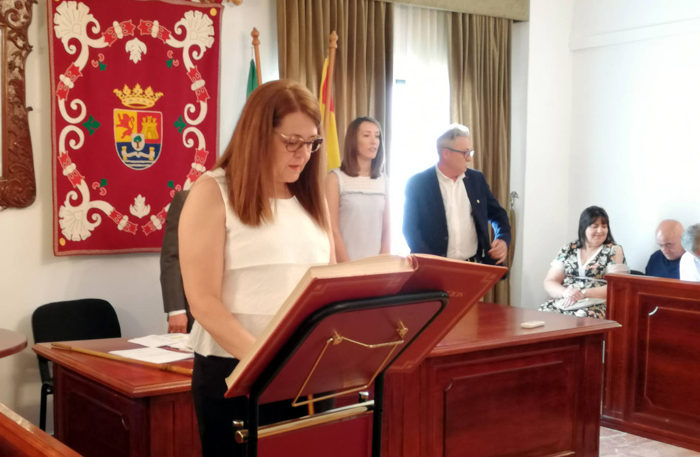 Cati Espinosa deja la concejalía de Bienestar Social