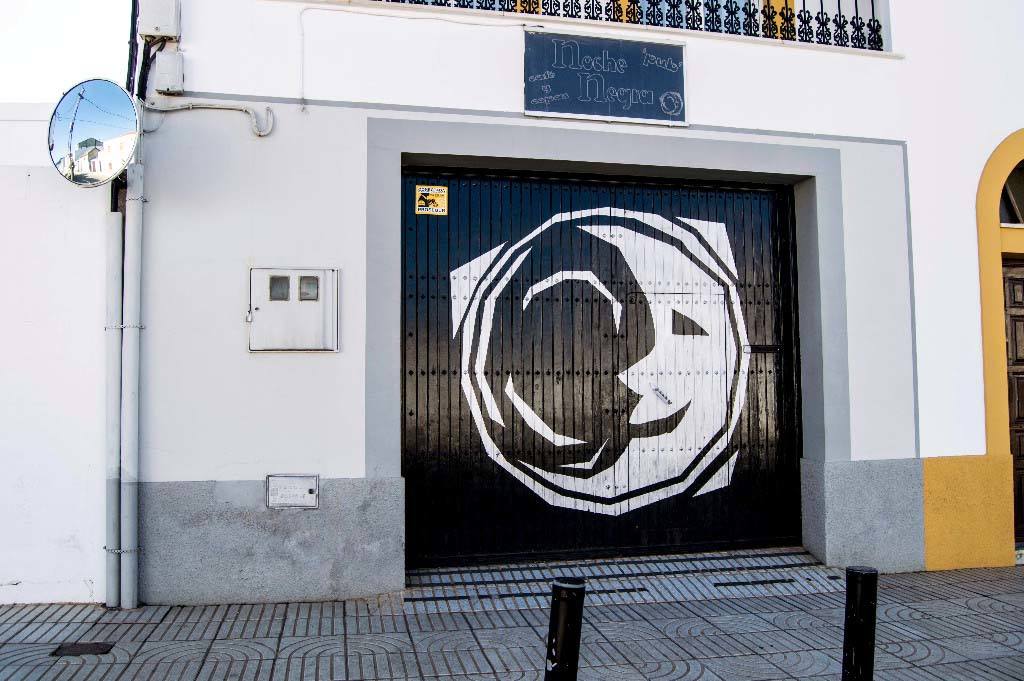 Los bares seguirán cerrados una semana más