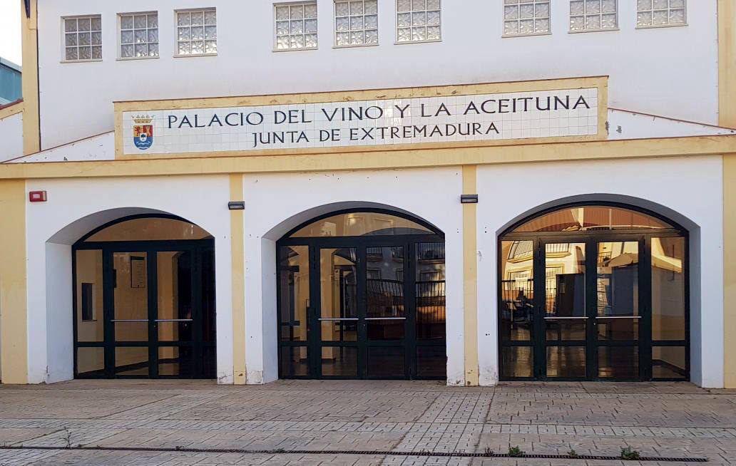 Viernes y sábado, nuevas vacunaciones para vecinos de La Zarza en el Palacio del Vino de Almendralejo