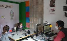 'Onda Zarza', tres años haciendo radio desde el colegio Nuestra Señora de las Nieves