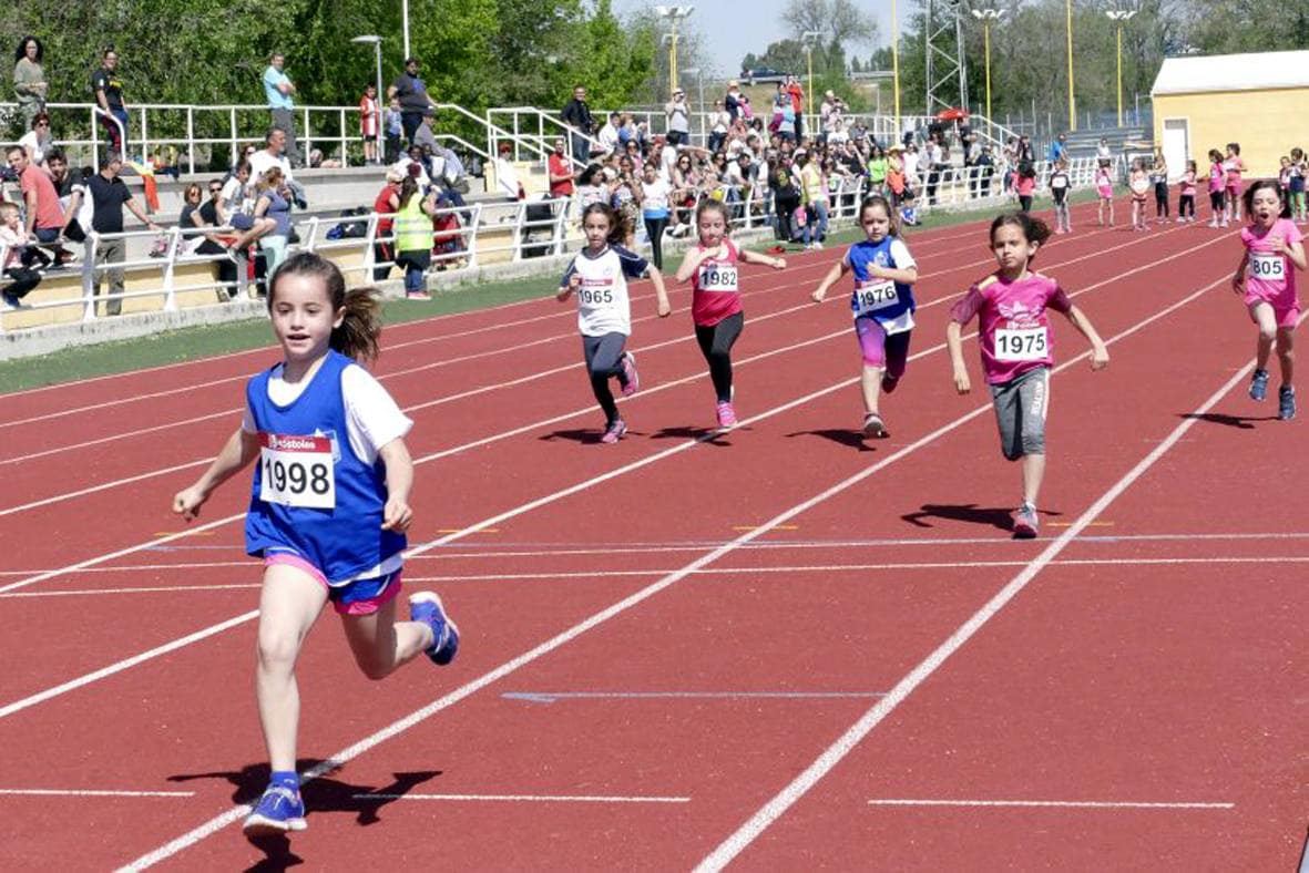 El atletismo infantil tiene una cita el sábado en la ciudad deportiva