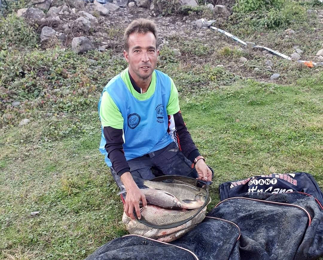 El alangeño, José María Macías, campeón del mundo de pesca