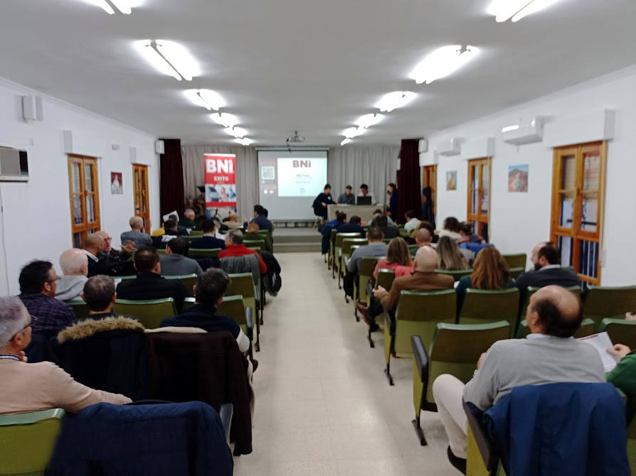 El grupo de empresas BNI Éxito Mérida se reúne en La Zarza
