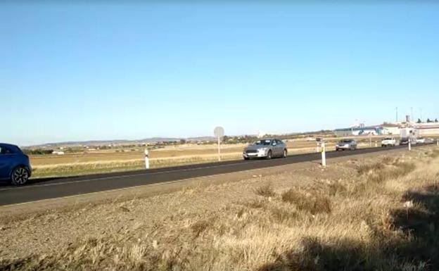 La marcha lenta por la A81 reúne 43 vehículos