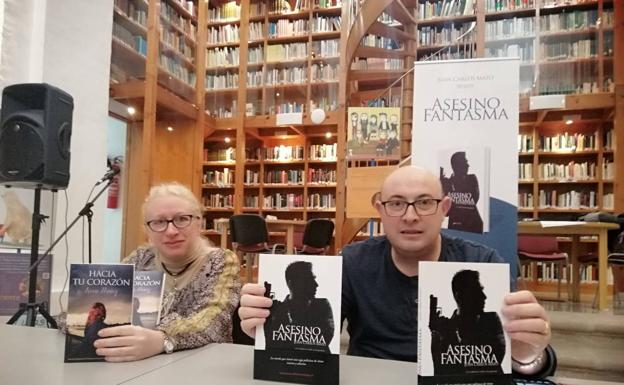 La Biblioteca Municipal acoge la presentación de Ascensión y Juan Carlos, un matrimonio de escritores