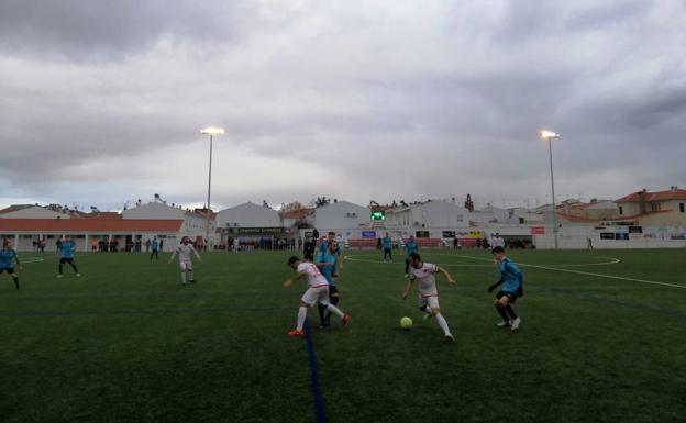 El Llerenense consigue la victoria ante un Valdivia que no levanta cabeza