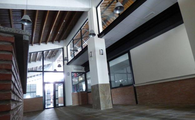 El Ayuntamiento licita la zona Gourmet, zona central y capillas de la Plaza de Abastos