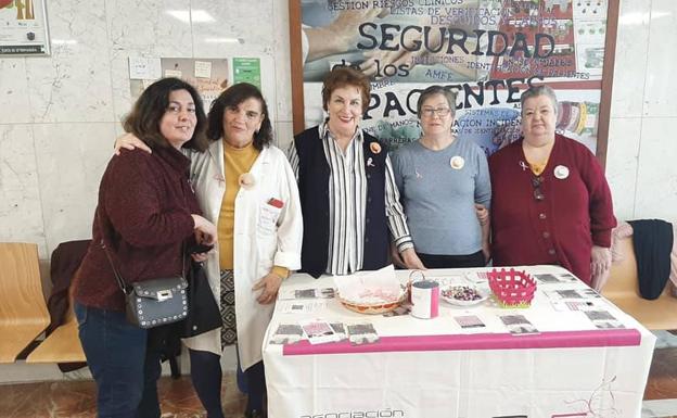 AFECC organizó una mesa informativa con motivo del Día Mundial Contra el Cáncer