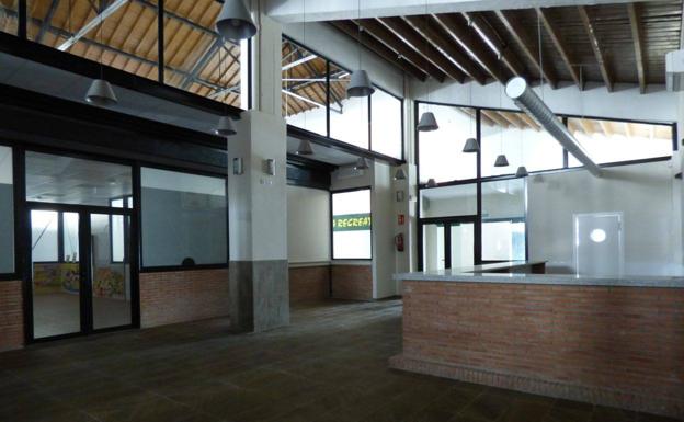 Sale a licitación diferentes zonas de la Plaza de Abastos