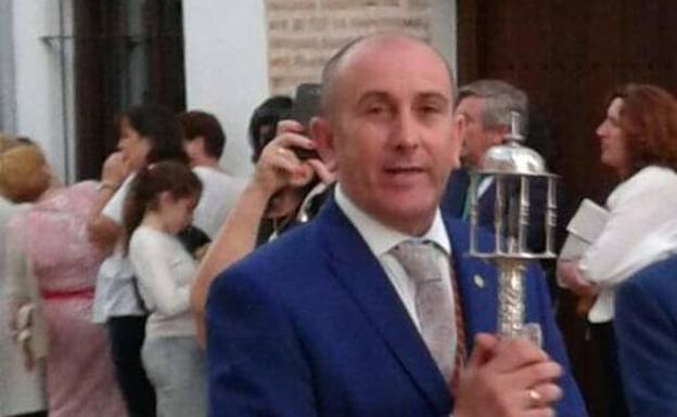 Cándido Alcón: «Es un pena que, después de tanto tiempo preparándola, la Semana Santa de Llerena no se pueda celebrar»
