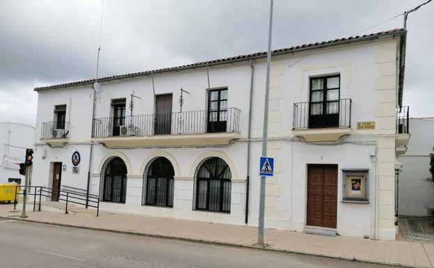 Vuelve a abrirse el Parque de Bomberos de Llerena
