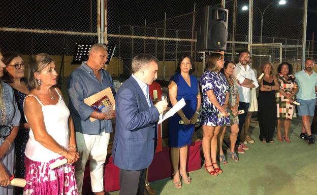 Manuel Pamo recibe la Granada de Oro