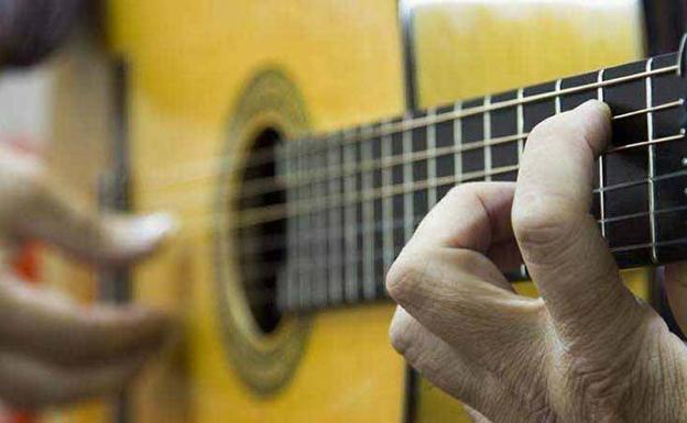 El consistorio ofrece un puesto de profesor de guitarra