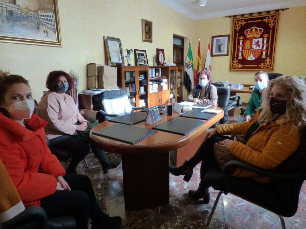 El sector de la peluquería se reúne con el Ayuntamiento