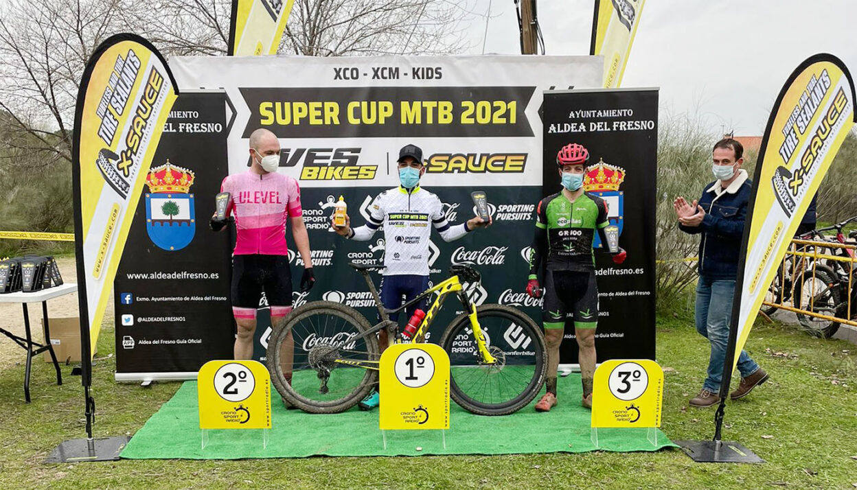 Manu Cordero, tercero en la Super Cup MTB