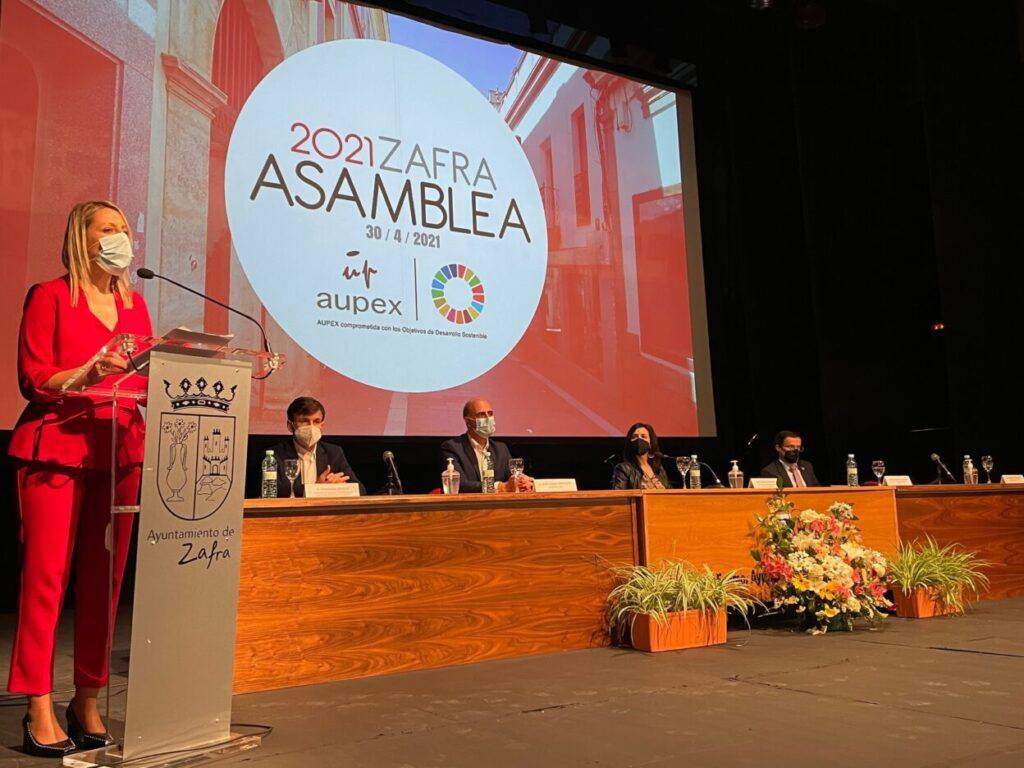 Llerena, presente en la Asamblea General de AUPEX