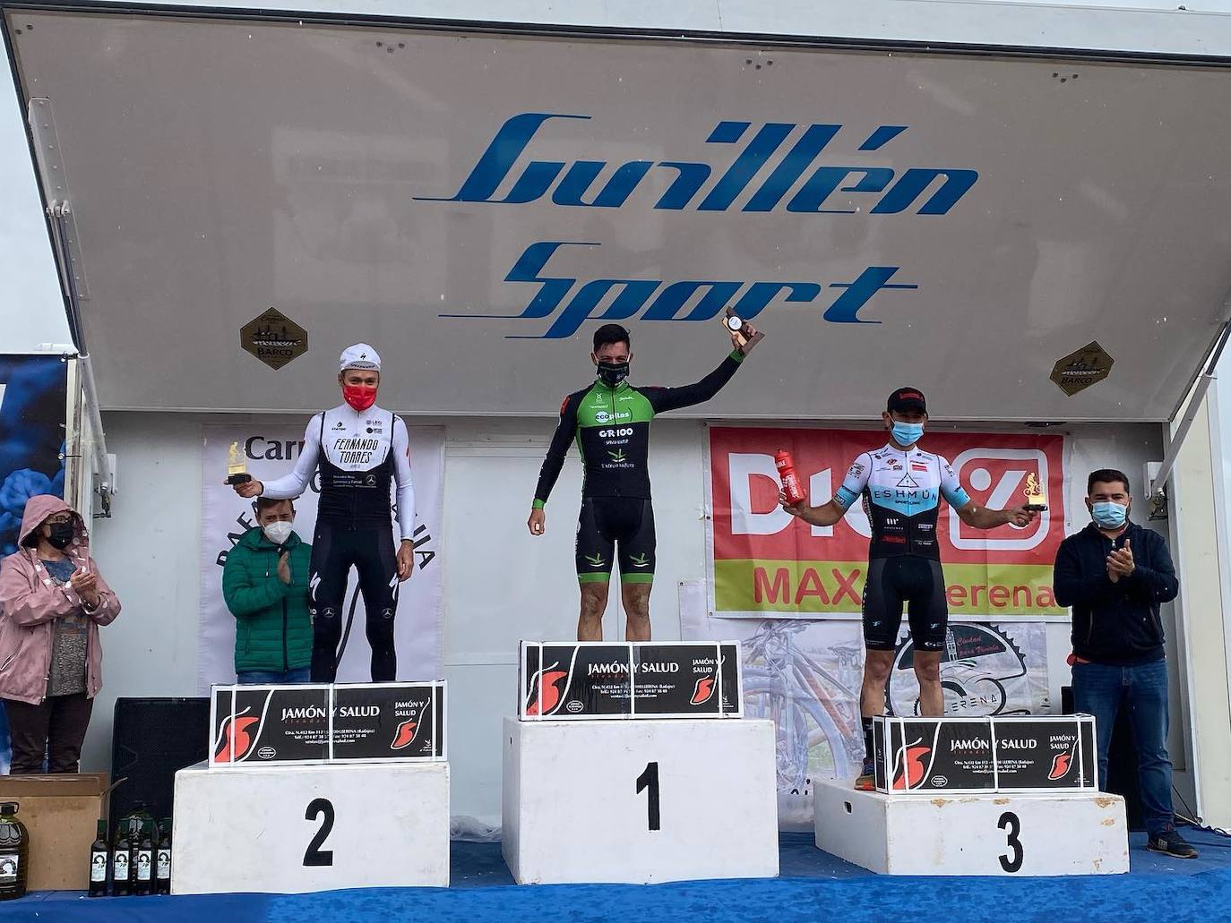Manu Cordero y Desi Castro, campeones de Extremadura