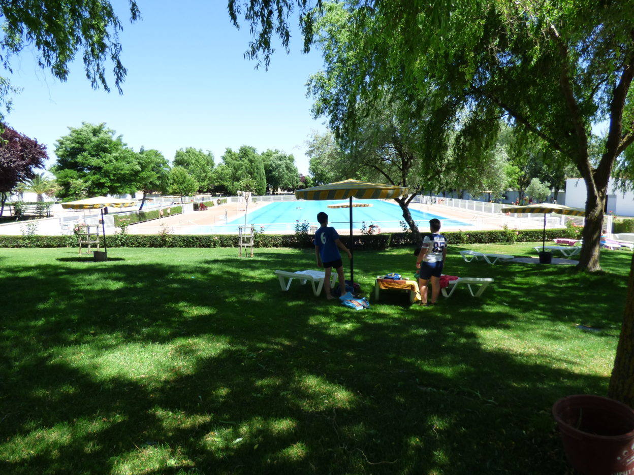 Ya disponibles los bonos para la Piscina Municipal