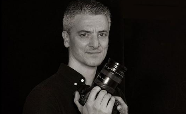 El fotógrafo Diego Gallardo presenta su libro `Flamencuras, luz y verdad´ en Llerena