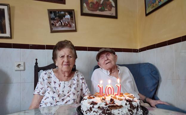 El llerenense Manuel Rodríguez cumple 101 años