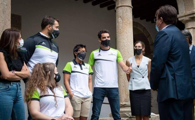 Álvaro Martín asiste a la recepción oficial de Fernández Vara a los olímpicos y paralímpicos extremeños