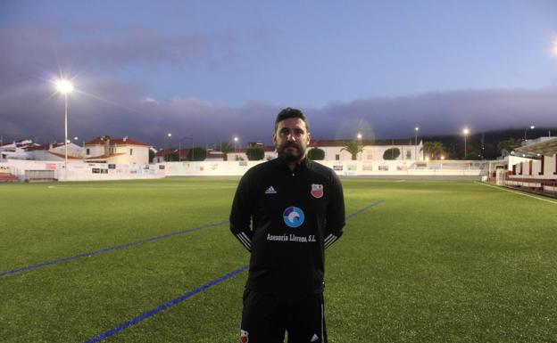 Luismi Álvarez llega al Llerenense con el objetivo de llevar al equipo «lo más arriba posible»