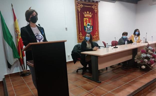 El Ayuntamiento celebra un acto institucional por el 8M