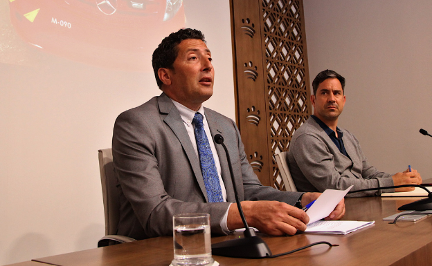 La Diputación de Badajoz adquiere doce vehículos de transporte de personas y cargas destinados a los parques del CPEI
