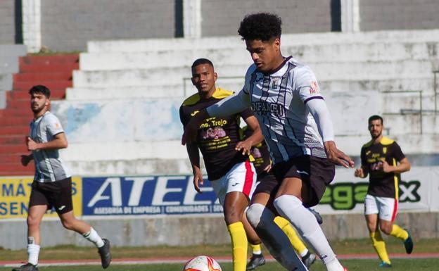 John Castillo, primer fichaje del Llerenense