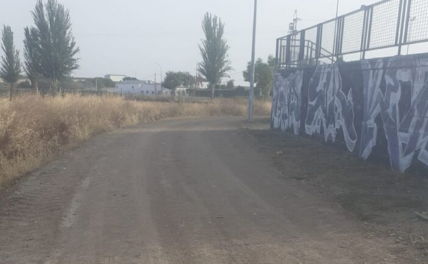 Se ejectutan varias actuaciones en caminos de la localidad