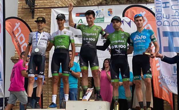Manu Cordero logra la victoria en Paterna del Campo