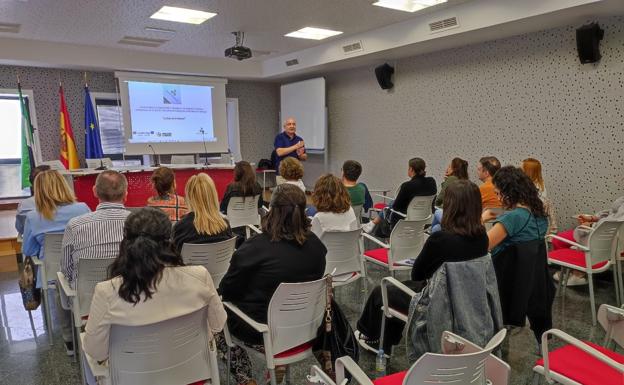 Municipios de la Red de Conjuntos Históricos asisten a un taller de creación y comercialización de producto y turístico
