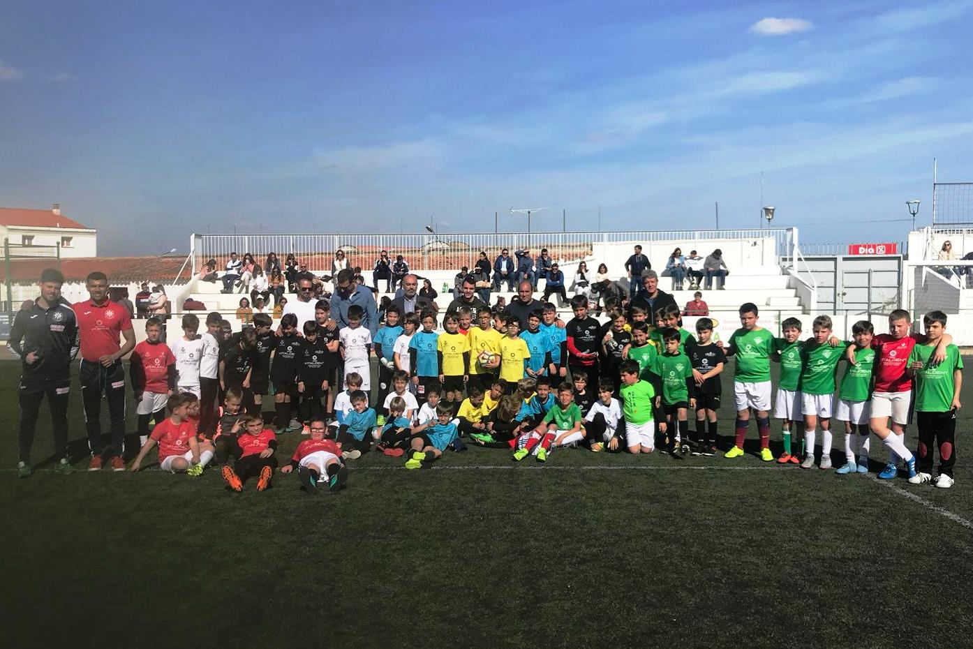 Pinturas Emilio, se lleva la primera edición del Trofeo Benjamín de la Yeyi