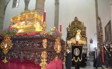 Solemne y respetuosa ceremonia del Santo Entierro dentro del templo
