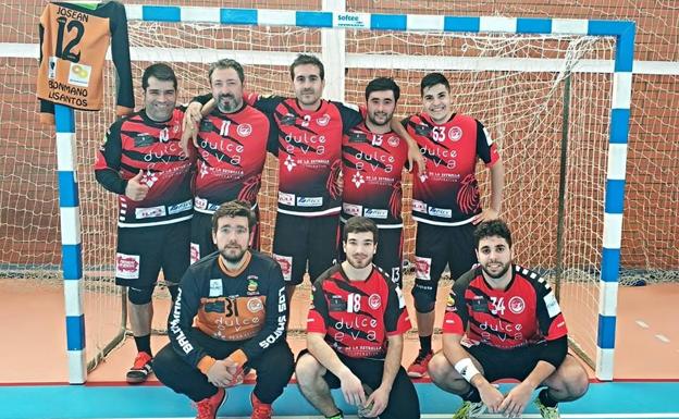 El Club Balonmano Los Santos echa el cierre a la temporada con muchas dudas