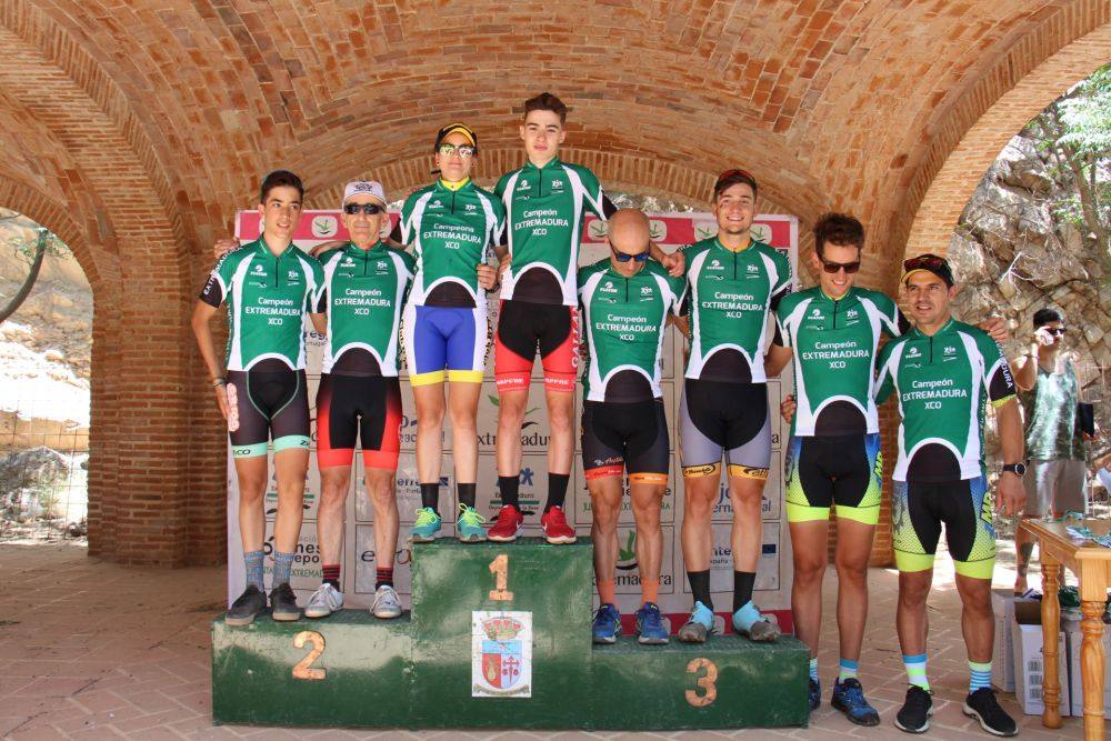 La Sierra de San Cristóbal acogió el Campeonato de Extremadura XCO que ofreció un gran espectáculo