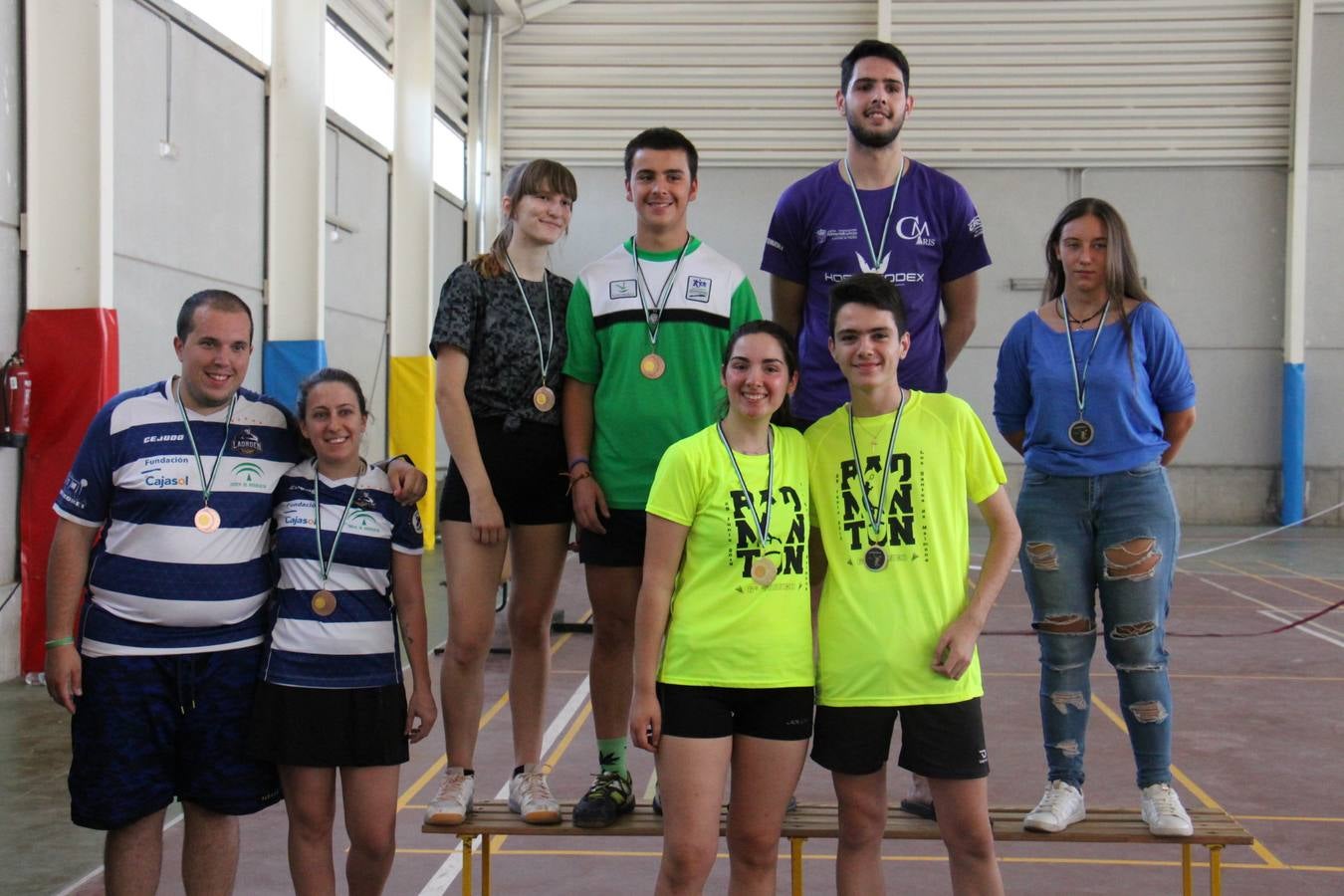 Gran nivel en el 6º torneo de bádminton de Los Santos de Maimona