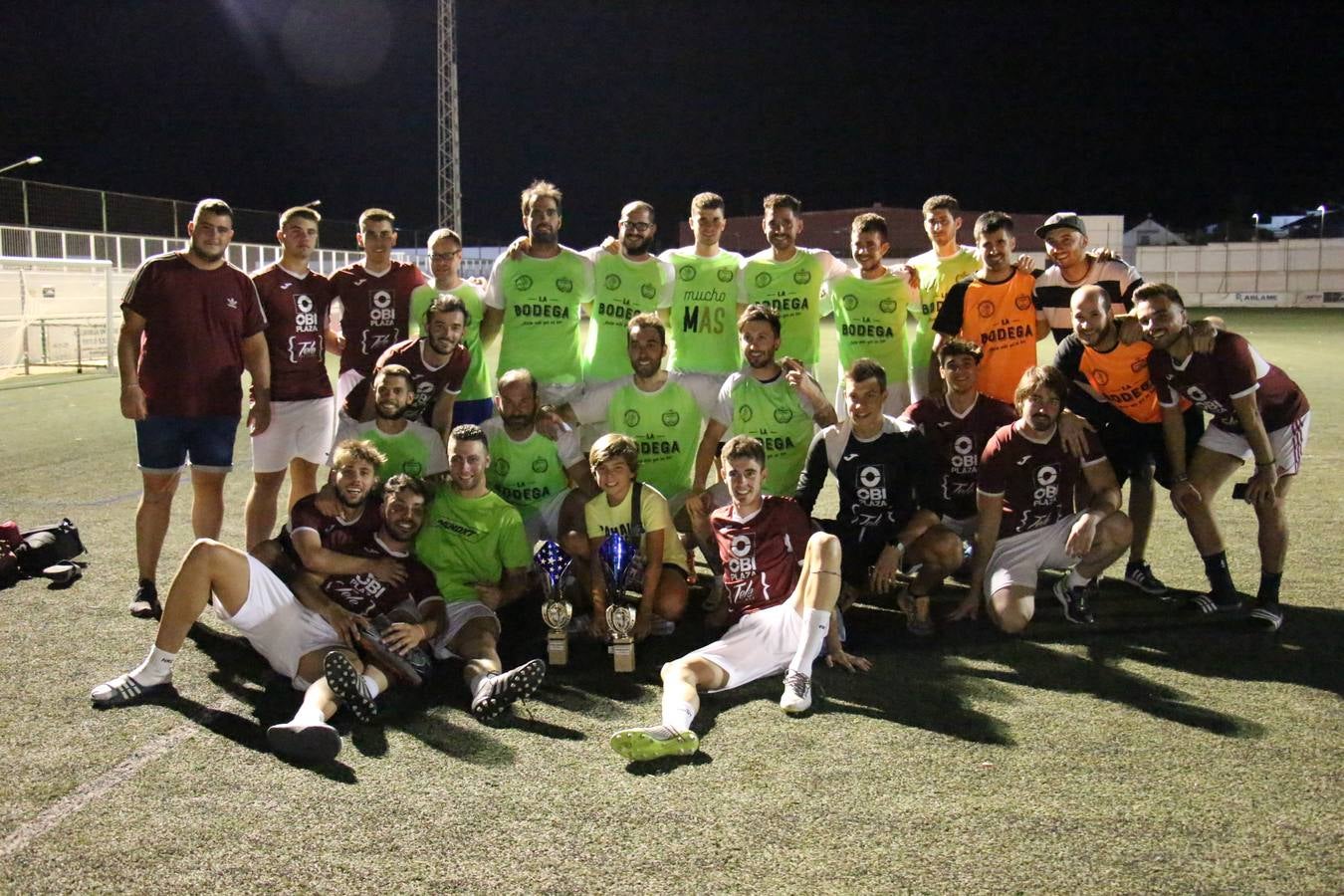 El equipo 'Mambo' ganador del séptimo torneo de fútbol 7