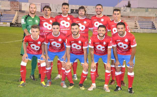 El Trofeo Ciudad de Zafra se quedó en casa tras ganar el Zafra Atlético a una combativa Estrella