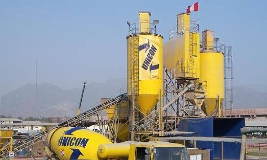 La empresa Unicón, que contruye una planta fotovoltaica en Fuente del Maestre, necesita oficiales de albañilería