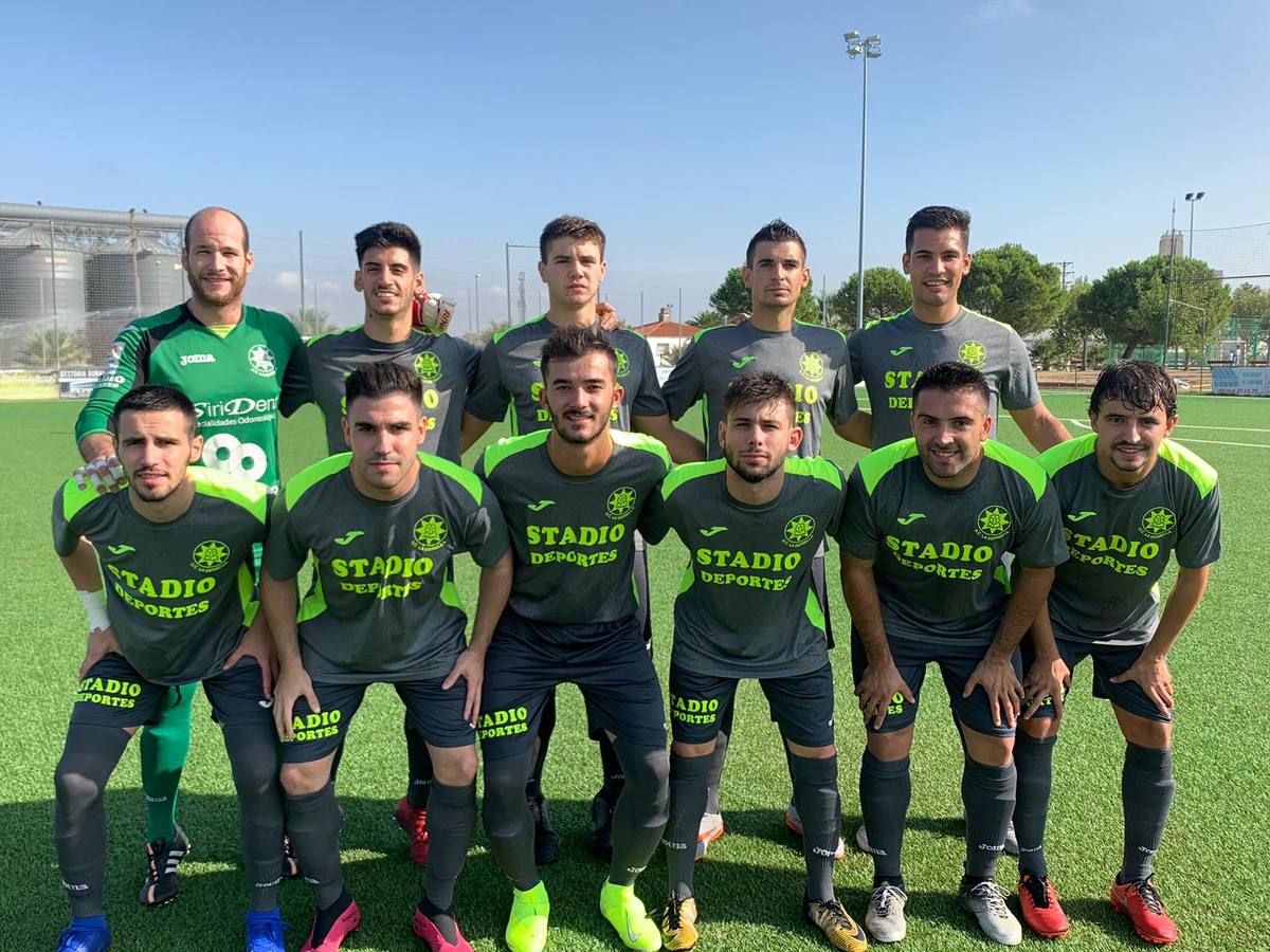 La Estrella consigue un valioso empate ante el difícil Gimnástico en Don Benito
