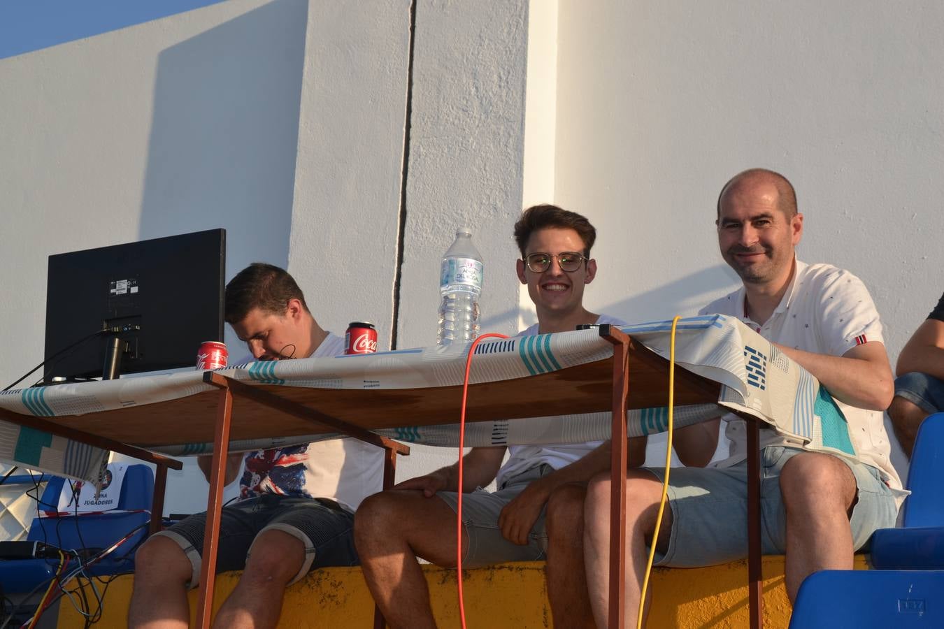 Un gran equipo de narradores y técnicos llevaron la emoción en el partido La Estrella Gévora