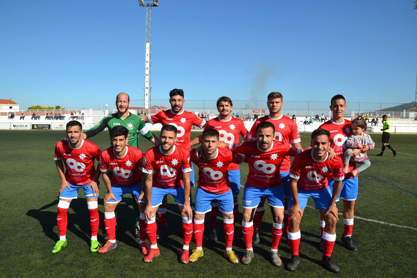 La Estrella salva los muebles ante el Gran Maestre en un mal partido de los locales que no tuvieron su día