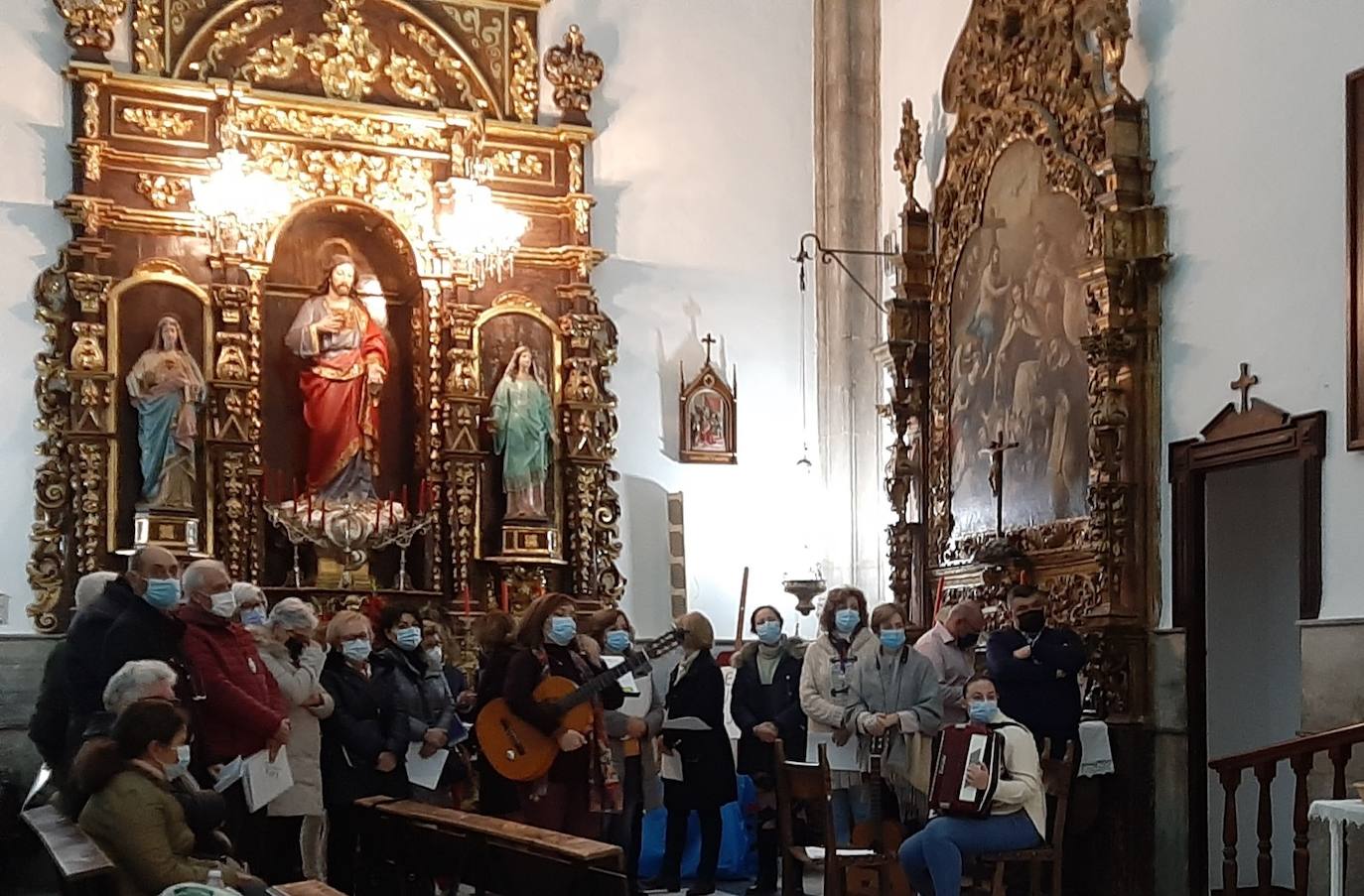 El nuevo coro 'Corazón' se presentó en el primer viernes de Adviento
