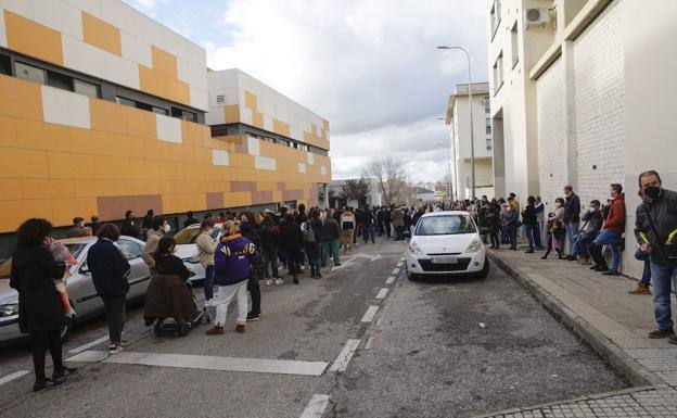 Los casos COVID siguen subiendo y ayer en Los Santos se llegó a 127