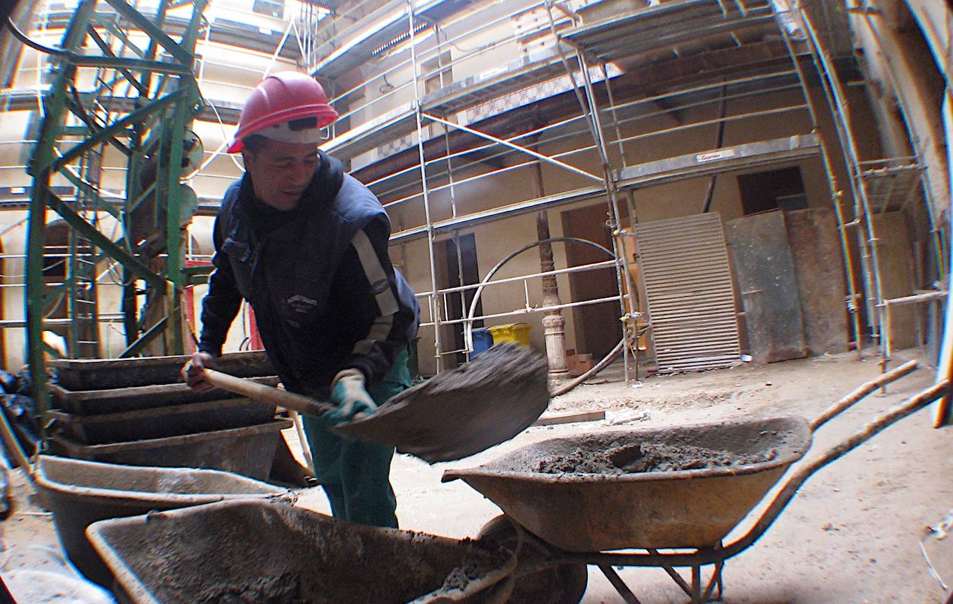 La Diputación de Badajoz continuará gestionando las ayudas de los planes de vivienda estatal y autonómico