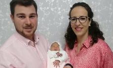 El primer bebé santeño del 2022 es una niña que se llamará Carlota